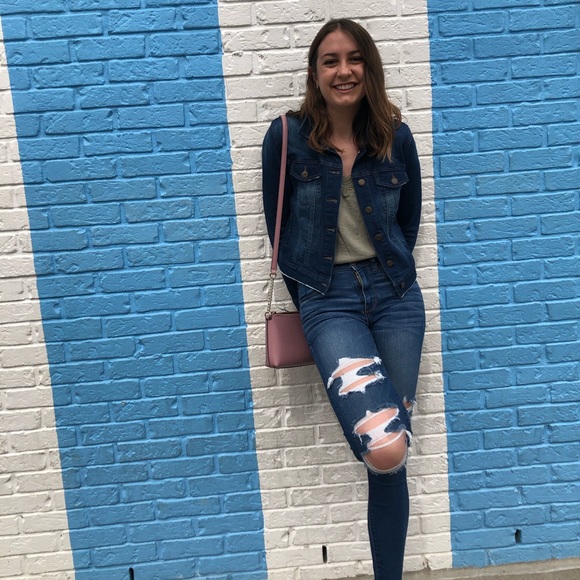 Meet the Posher Other - Meet your Posher, Brittany